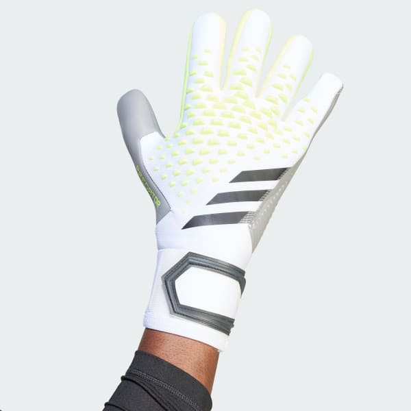 Adidas Predator Pro Goalkeeper Glove Review 