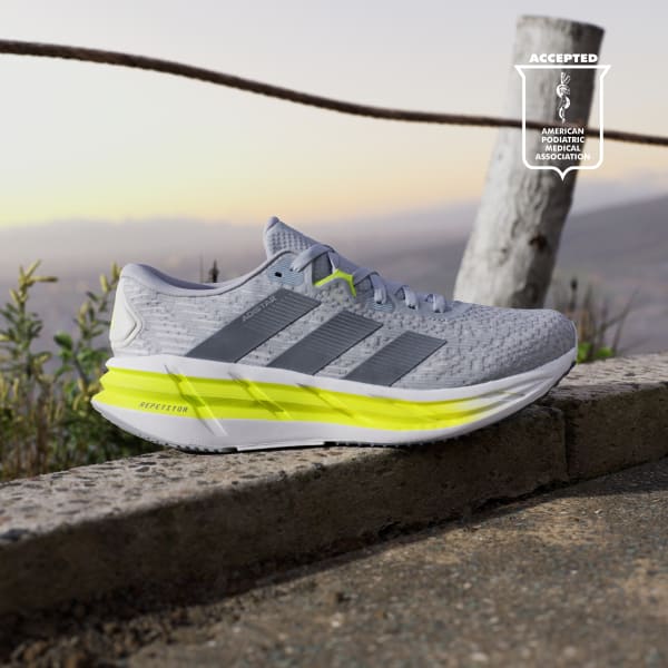 Cinzento Sapatilhas de running Adistar 4