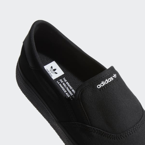 Giày adidas new arrivals slip on