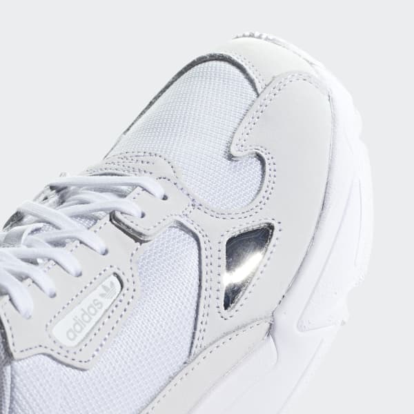 adidas Кроссовки Falcon белые: отзывы 
