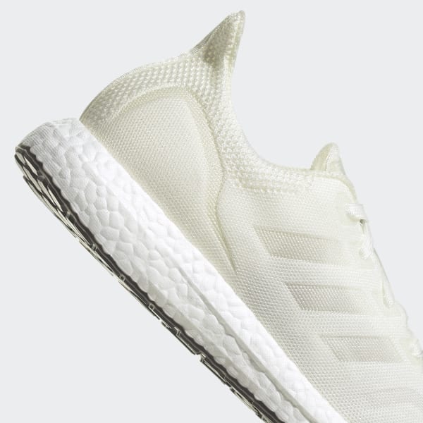 White Ultraboost Made to be Remade Shoes LWY13