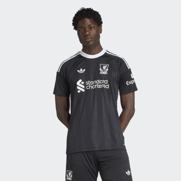 Liverpool FC Tシャツ 黒 1171c8c3b121.jpg?width=3840&