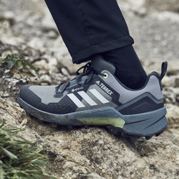 adidas Terrex Swift R3 GORE-TEX Hiking Shoes - Grey | adidas Deutschland