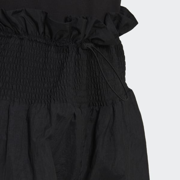 Svart Field Issue Woven Shorts TL900