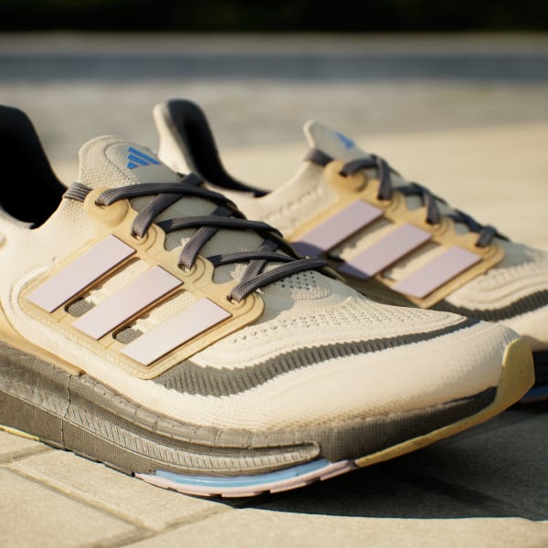 アディダス ウルトラブースト ライト / Ultraboost Light
