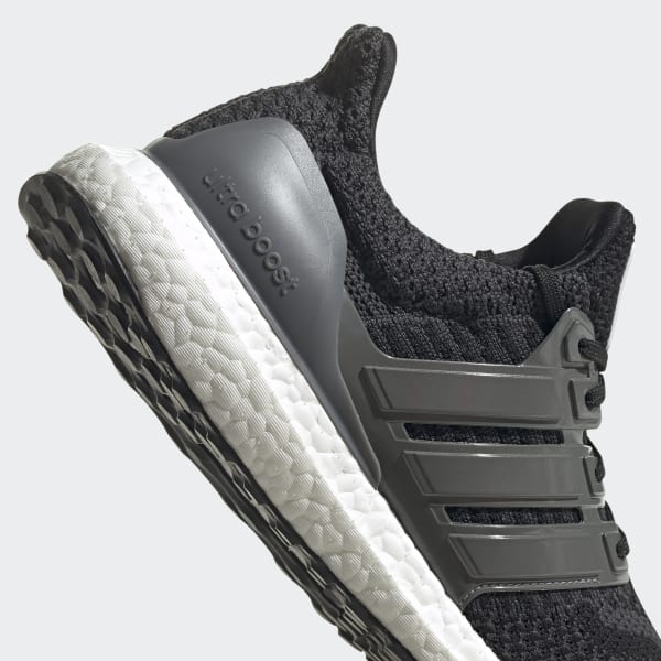 adidas men's ultraboost 5.0 alphaskin running shoe