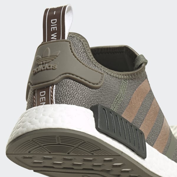nmd_r1 shoes legacy green