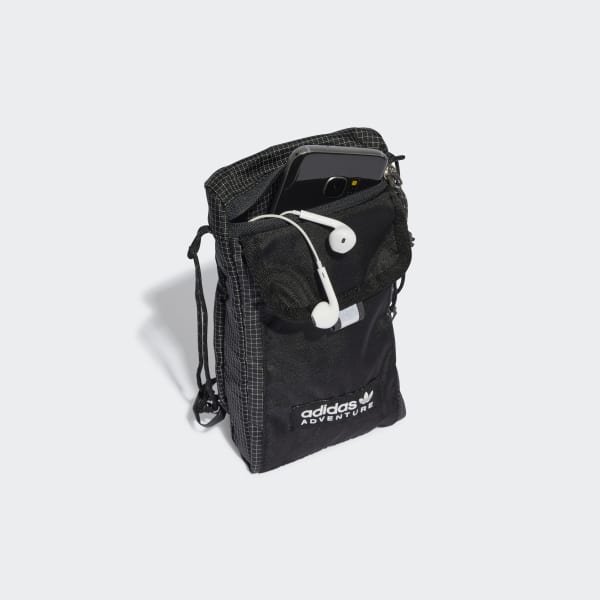 Svart adidas Adventure Flag Bag Small
