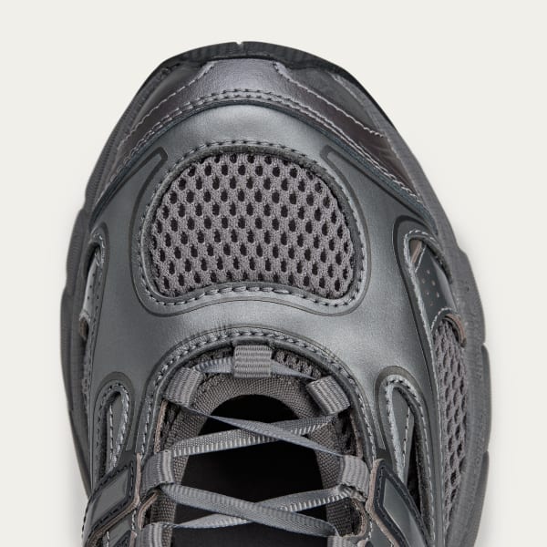 Adidas Adistar Pose Taqwa Bint Ali Shoes BUY IN EUROPE