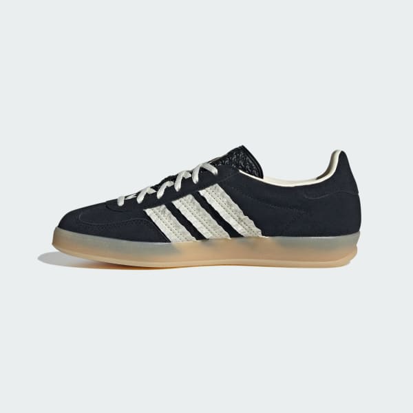 シューズ・サンダルその他 adidas Originals Gazelle Indoor Black Velvet Sneaker adidas Gazelle Indoor Shoes - Black | Free Shipping with