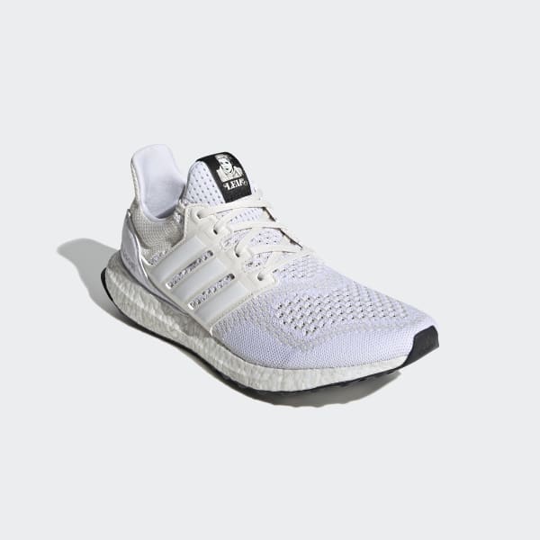 trang UltraBOOST DNA X STAR WARS