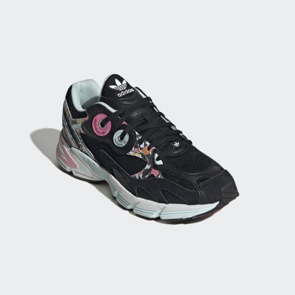 Czerń Astir Shoes