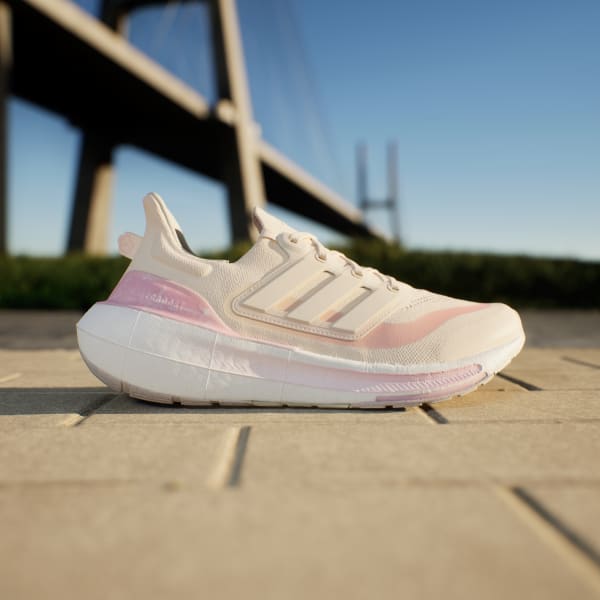 Beyaz Ultraboost Light Ayakkabı