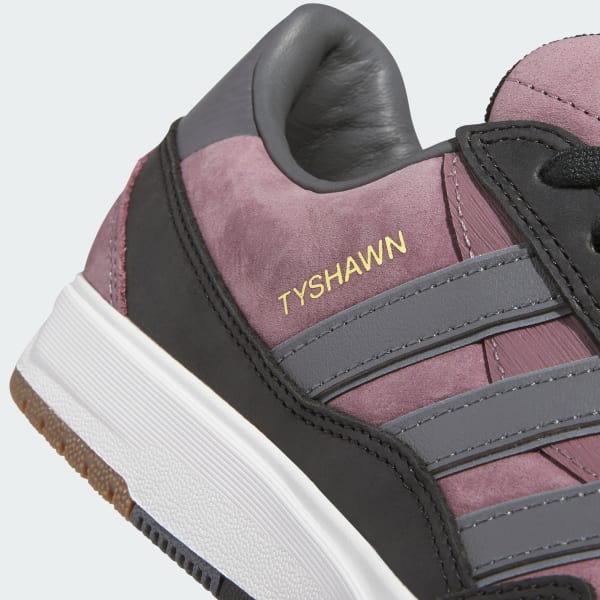 Amazon.com | Adidas Tyshawn II Shoes - Black/Black/Court