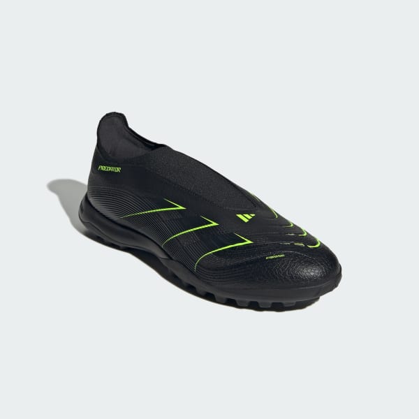 Preto Predator League Laceless Turf Boots
