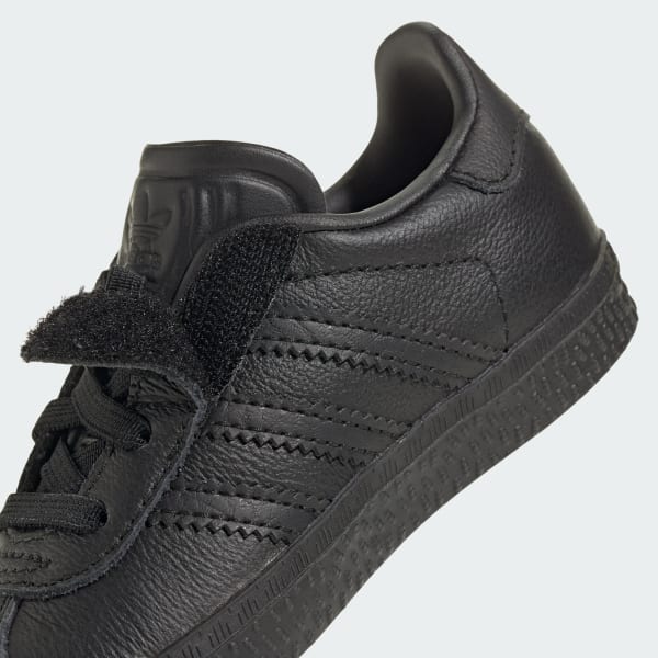 Black adidas gazelle kids hotsell