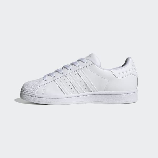 all white adidas tennis shoes