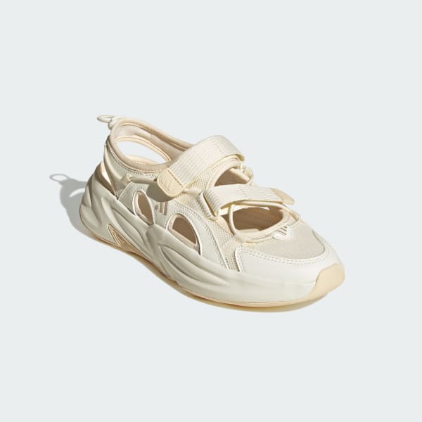 White 오즈웨이브 샌들