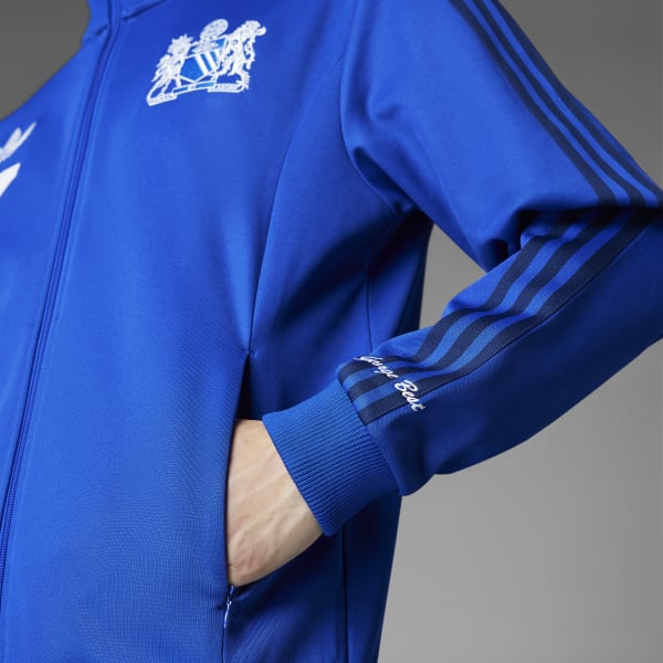 adidas マンチェスター・ユナイテッド ジャージ IV7537_db01_laydown.tiff.jpg