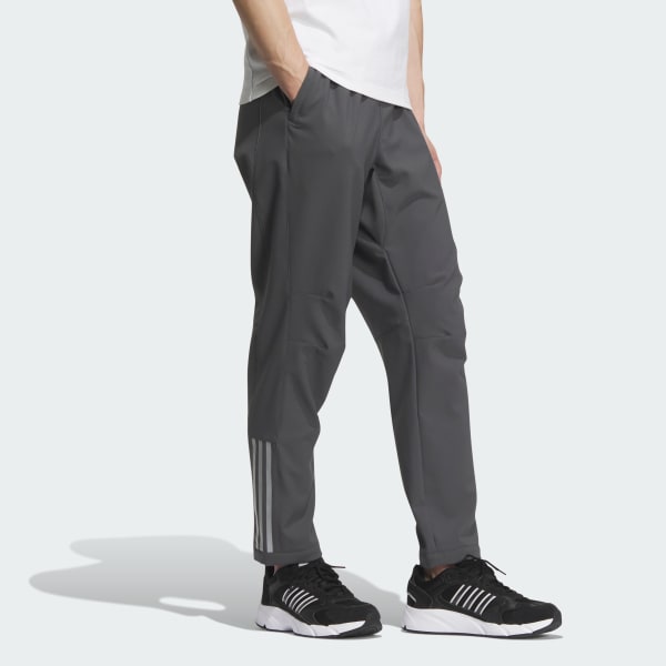 グレー マストハブ スモールロゴ レギュラーフィット ボンデッドフリース フルレングスパンツ