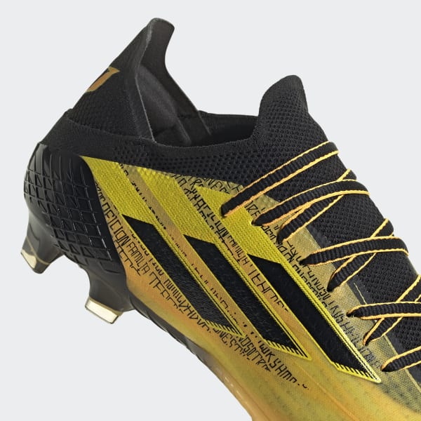 adidas PRIMEKNIT collar