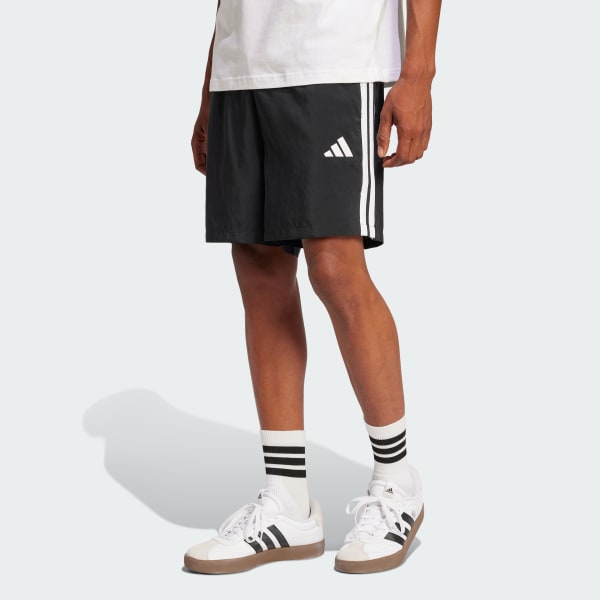 Schwarz Essentials 3-Streifen Chelsea Shorts