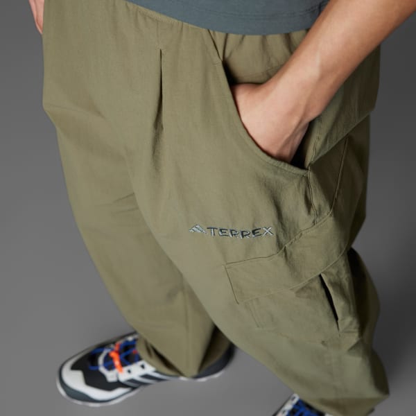 Verde Pantaloni Terrex Xploric Cargo