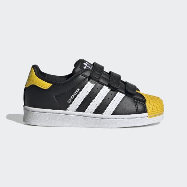 Scarpe adidas Superstar x LEGO® اجهزه طبيه Scarpe adidas Superstar x LEGO® اجهزه طبيه