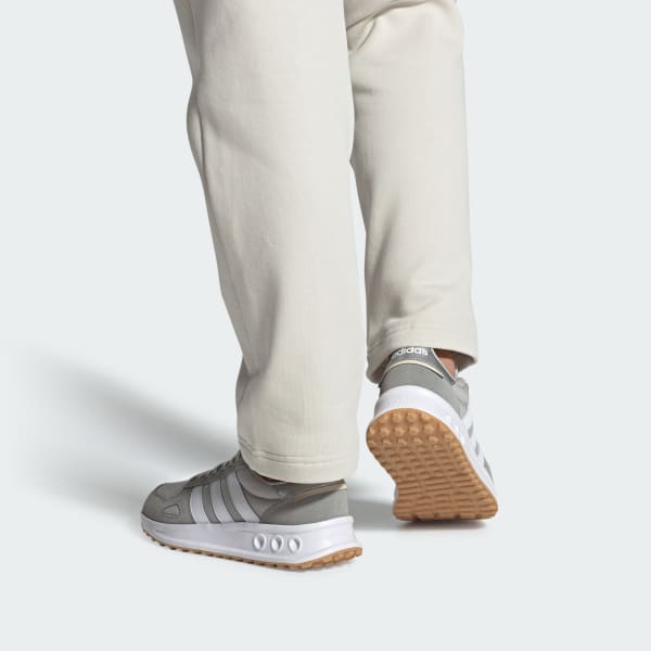 สีเทา รองเท้า Run 84