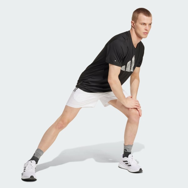 Siyah Adi365 Running Essentials Brand Love Tişört