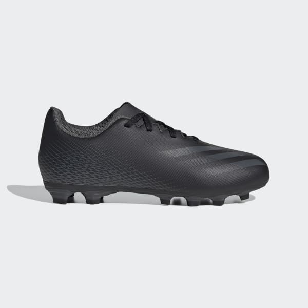 soccer cleats black