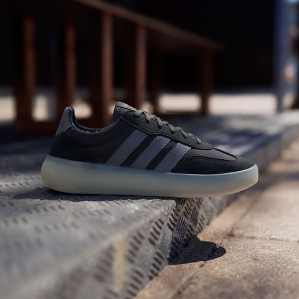 สีดำ รองเท้า Barreda Decode