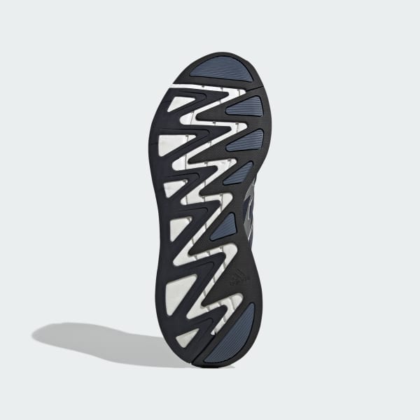 Silver Sepatu Adizero Aruku