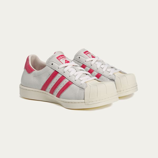 White adidas Superstar by Avavav