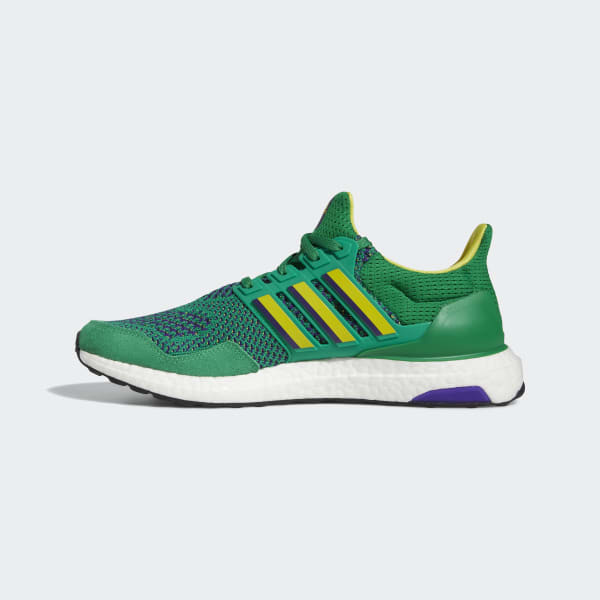 adidas Ultraboost 1.0 DNA “Mighty Ducks” Bring out your inner champion when  you lace up in these adidas running shoes. Created in…