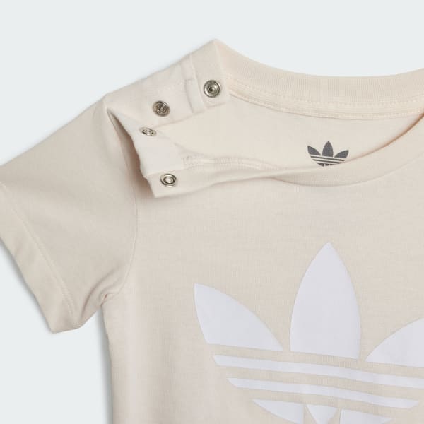 Bialy Trefoil Tee