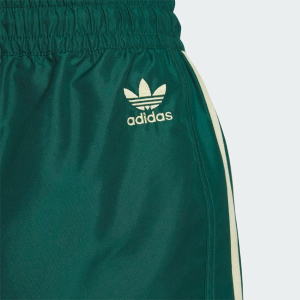 ショートパンツ Adidas Originals Logo Twist Light Woven Shorts adidas Logo Twist Light Woven Shorts - Green | adidas
