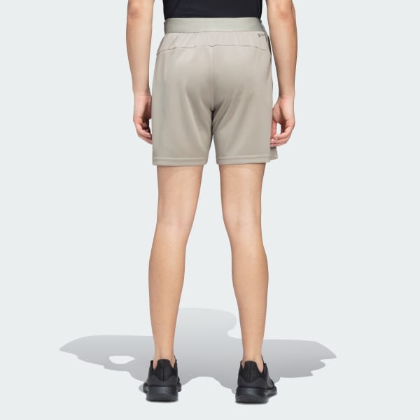 Green TRAIN ESSENTIALS BIG LOGO SHORTS