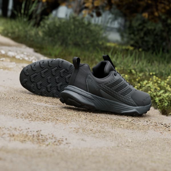 アディダス テレックス トレースファインダー2 クライマプルーフ