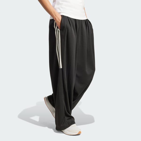 Black Tiro 3-Stripes Pleated Pants