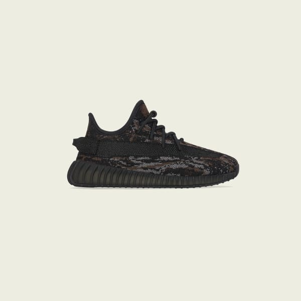 Black yeezy 350 kids hotsell