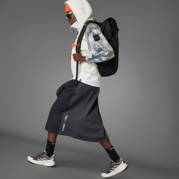 Abu-abu Jaket adidas National Geographic Terrex WIND.RDY