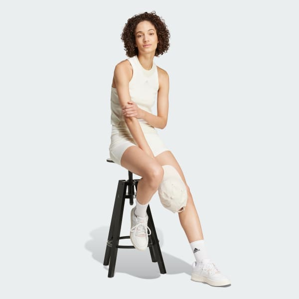 trang Áo Tank Top Lửng Bo Gân Lounge