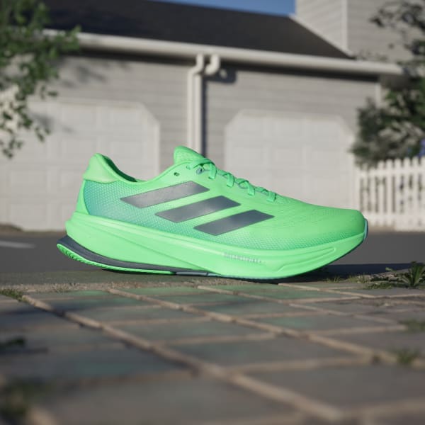 Green Supernova Rise 2 Running Shoes