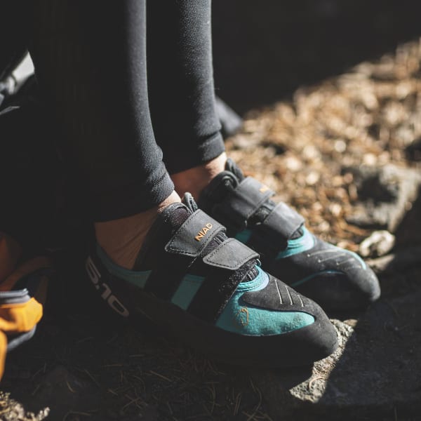 adidas Women's Climbing Five Ten NIAD VCS Climbing Shoes - Black 