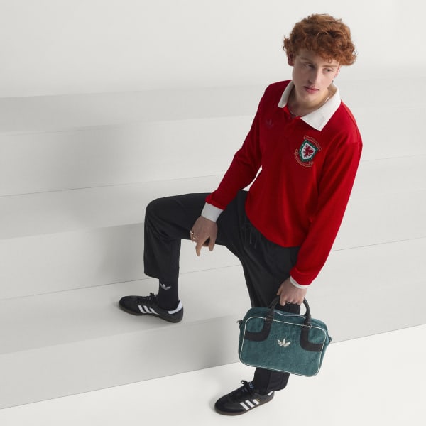 Κόκκινο Φανέλα 150 Ουαλίας