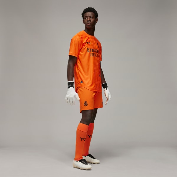 สีส้ม กางเกงแข่งขาสั้นชุดที่สี่ Real Madrid 23/24