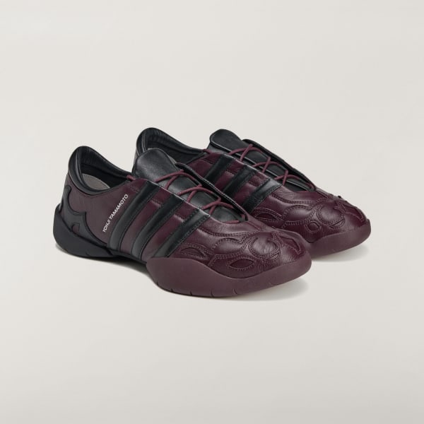 สีแดงเบอร์กันดี รองเท้า Y-3 Regu 2002