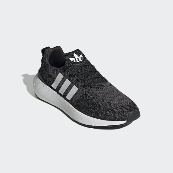 Adidas black swift run deals