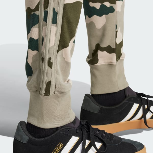Adidas camouflage training pants shop
